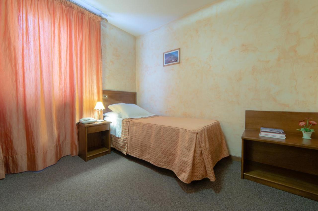 Hotel Beau Sejour เพร-แซงต์-ดีดีเย ภายนอก รูปภาพ