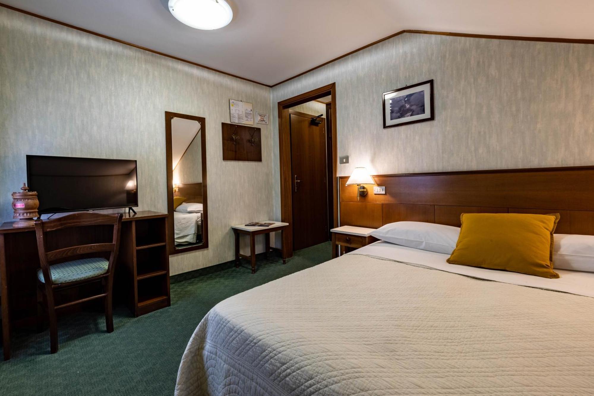Hotel Beau Sejour เพร-แซงต์-ดีดีเย ภายนอก รูปภาพ