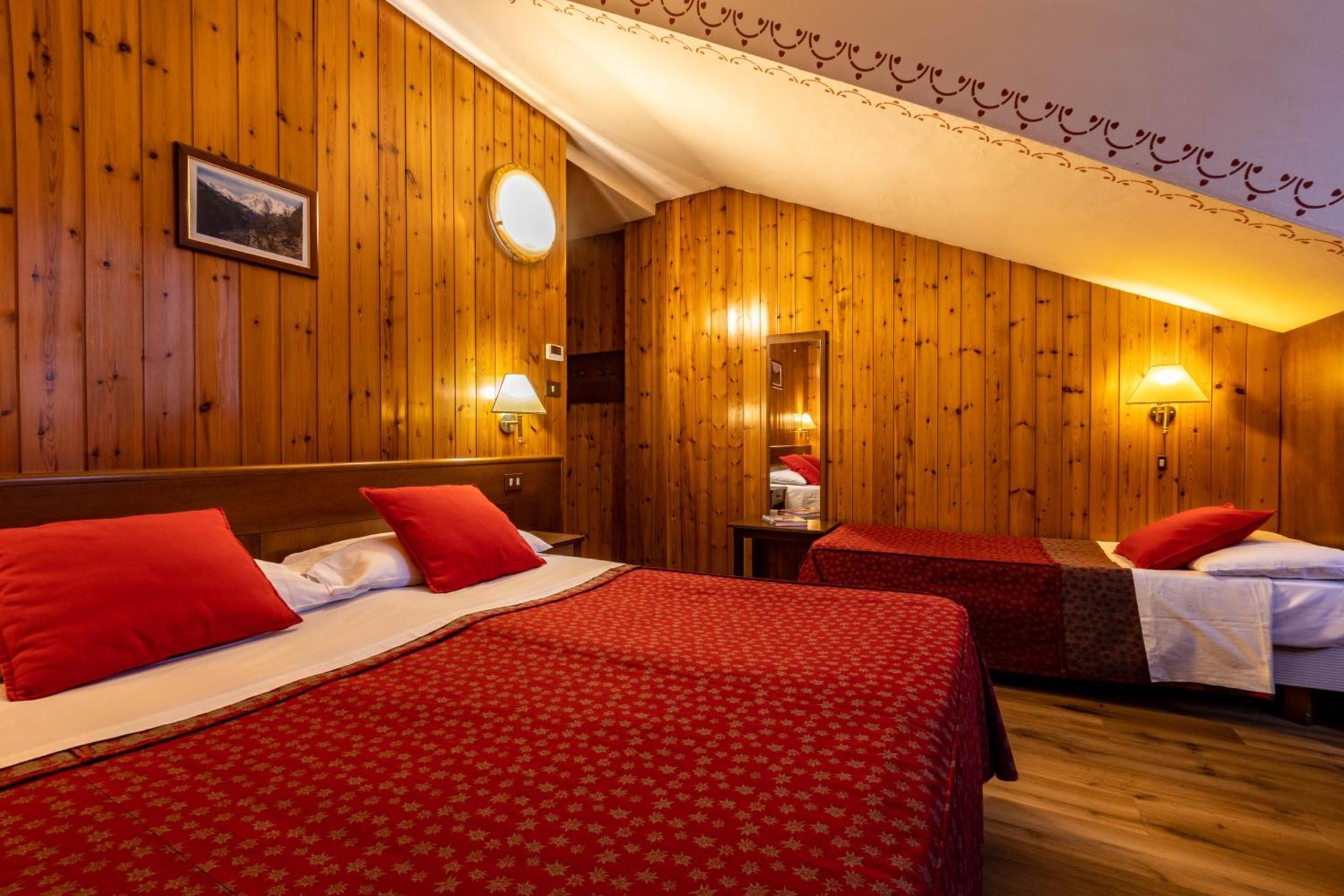 Hotel Beau Sejour เพร-แซงต์-ดีดีเย ภายนอก รูปภาพ